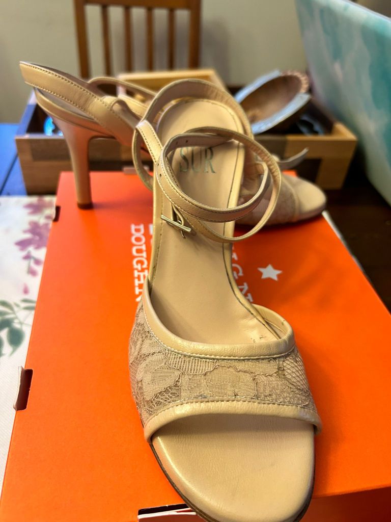 SUR (Available Size: 38)