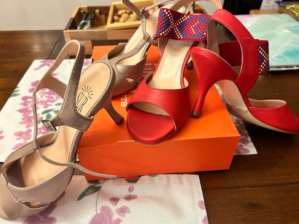 SUR (Available Size: 40)